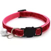 Collar colorido y ajustable para gatos con cascabel